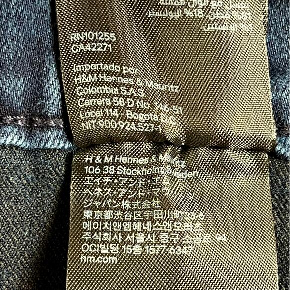 H&M Skinny Elastic Waist Jeans Women's US Size 12 Blue Dark Wash Mid Rise Denim - Picture 4 of 6